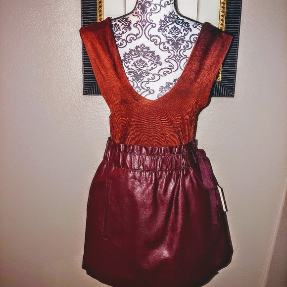 Burgundy vegan leather skirt with top size… - Picture 9 of 14